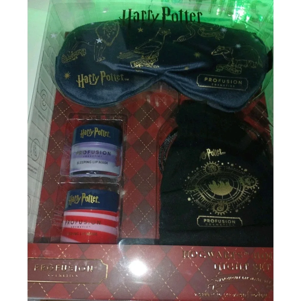 Profusion Cosmetics Harry Potter Holiday  Hogwarts Holiday Night Set NIB